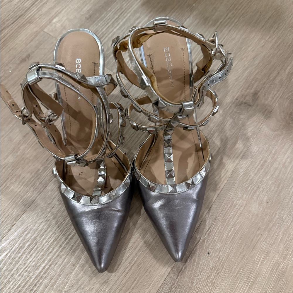 BCBGeneration Metallic Silver Pointed T-Strap Stu… - image 1